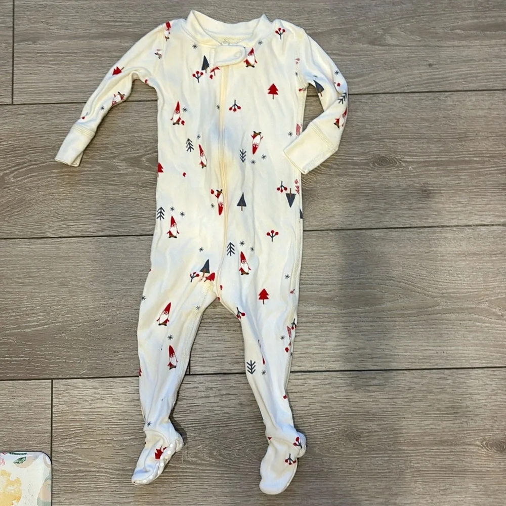 Hanna Andersson holiday gnome pajamas 3-6mo
